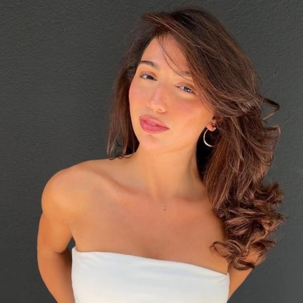 Meet your Posher, Nesa